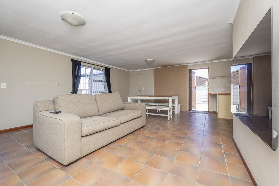 3 Bedroom Property for Sale in De Oude Spruit Western Cape